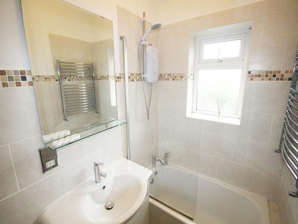 2 bedroom mid terrace house For Sale in Barnoldswick - IMG_7666.jpg
